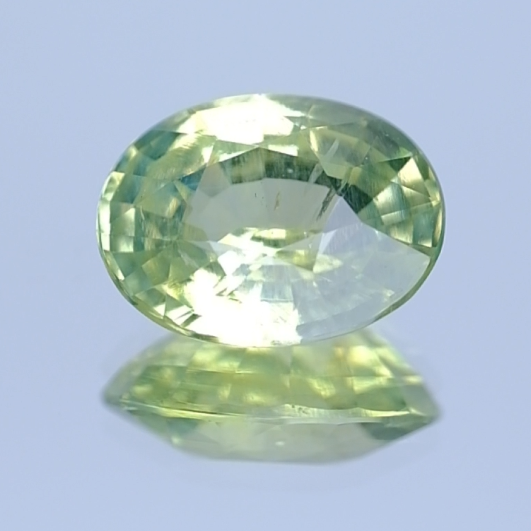 4.66 ct Sri Lanka Unheated Yellowish Green Sapphire