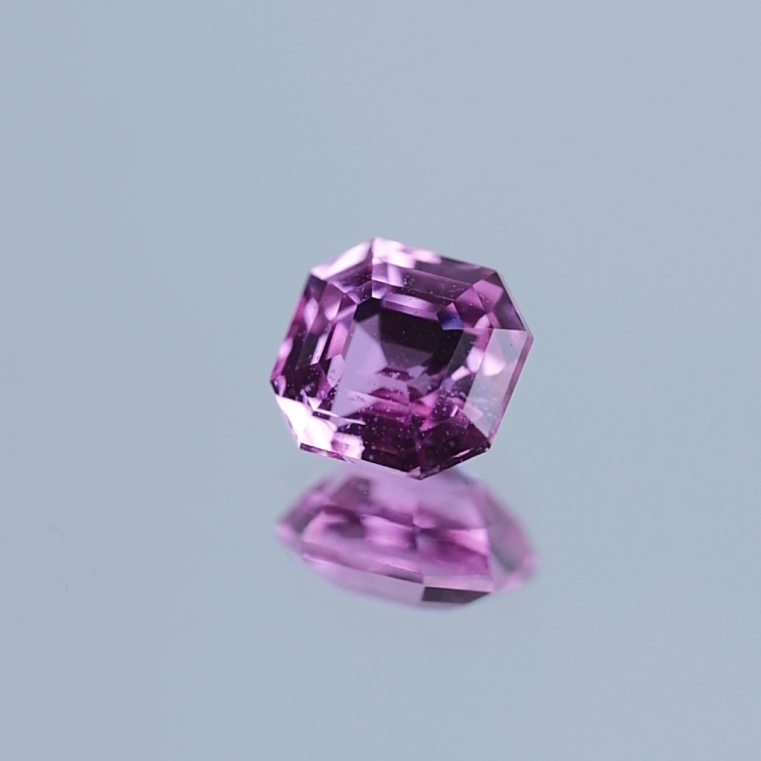 0.72 ct Pink Sapphire