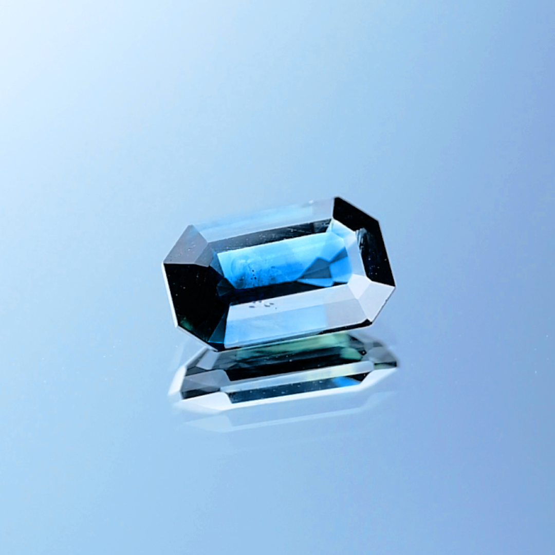 1.84 ct Unheated Greenish-Blue Sapphire