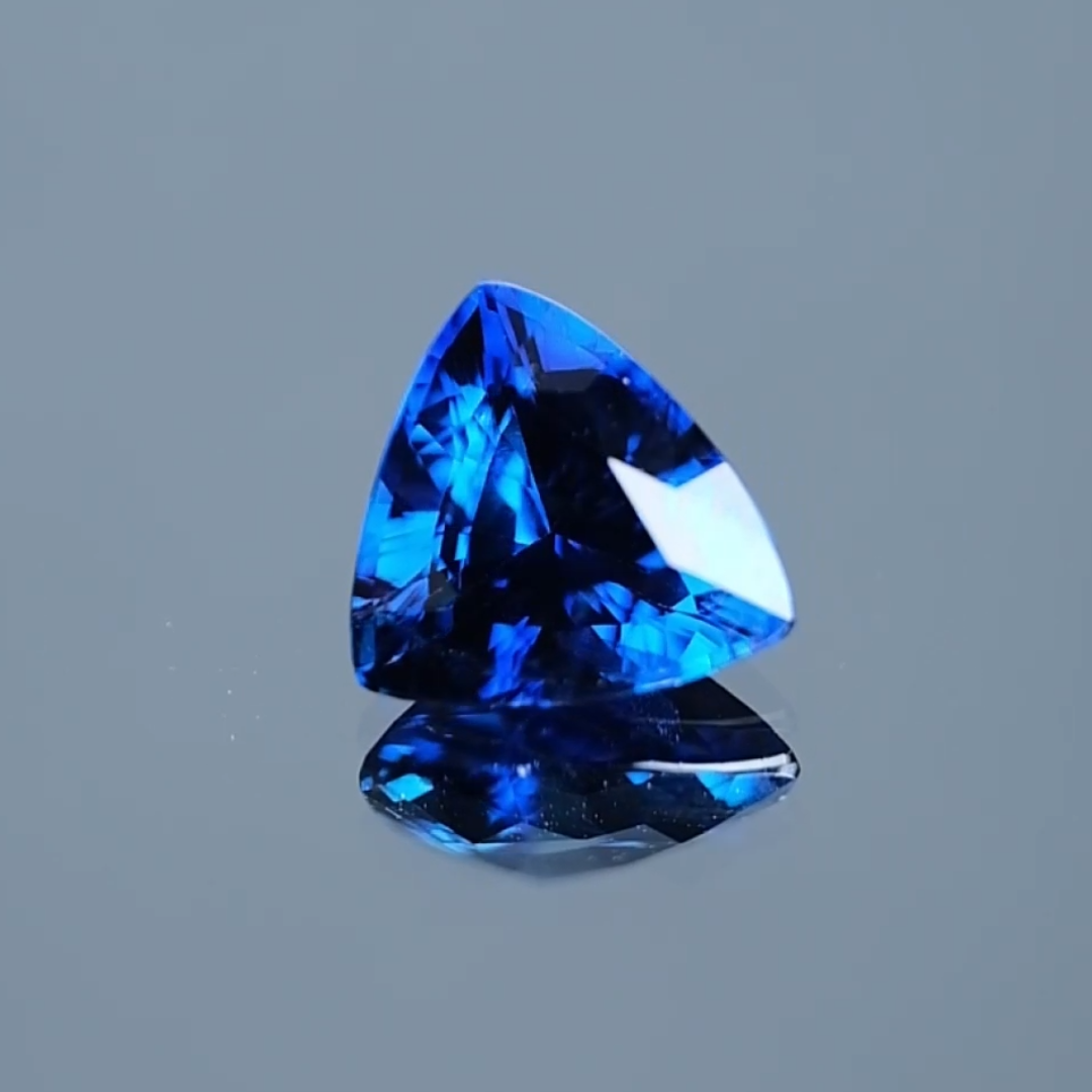 2.85 ct Sri Lankan Heated Royal Blue Sapphire