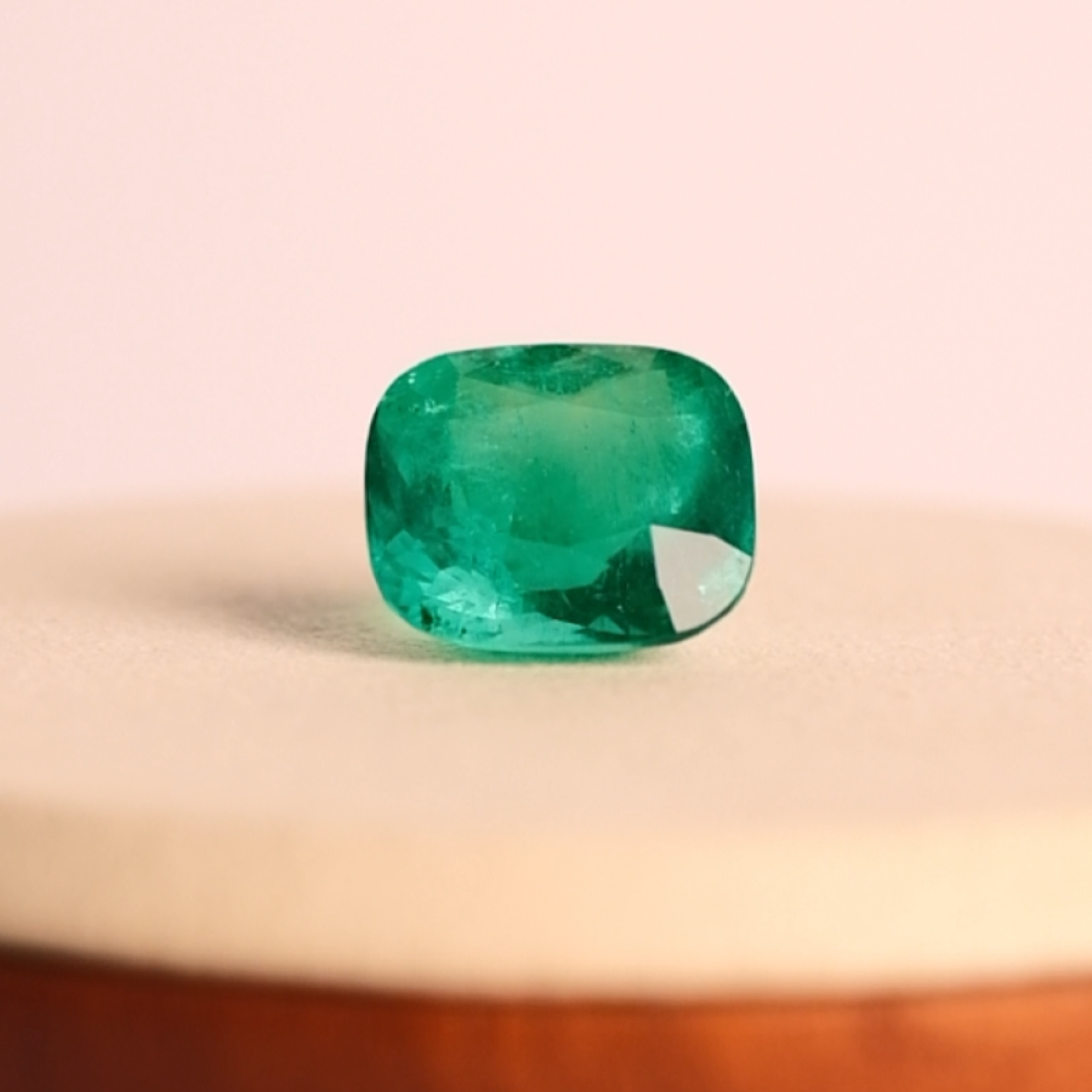 15.01 ct Colombia Minor Emerald