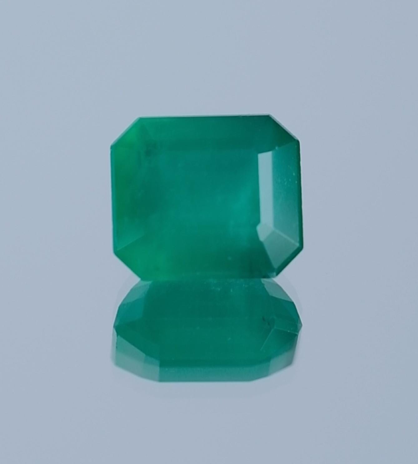 5.21 ct Zambia Minor Emerald