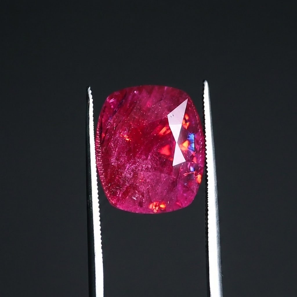 9.12 ct  Heated (c) Ruby