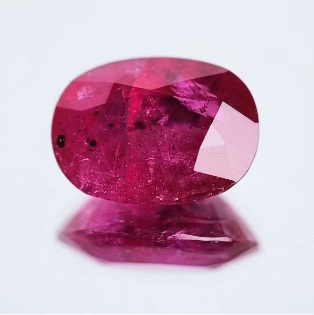 3.04 ct Mozambique Heated (b) Ruby