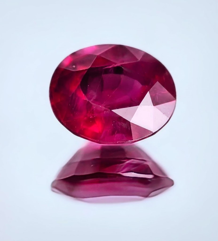 1.88 ct Burma Heated (a) Ruby