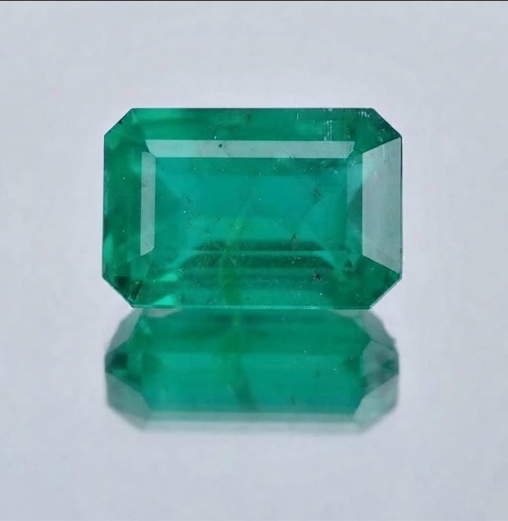 2.49 ct Zambia Moderate Emerald